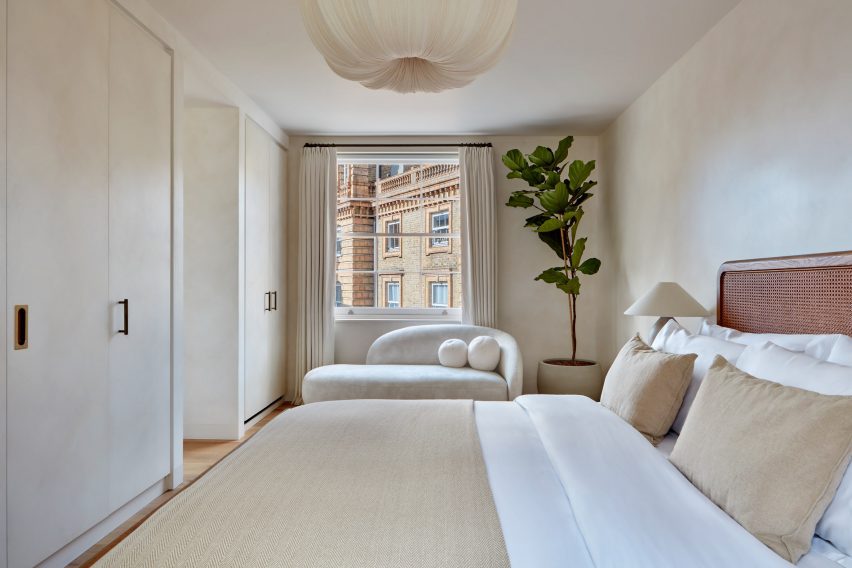 Bedroom with green plant