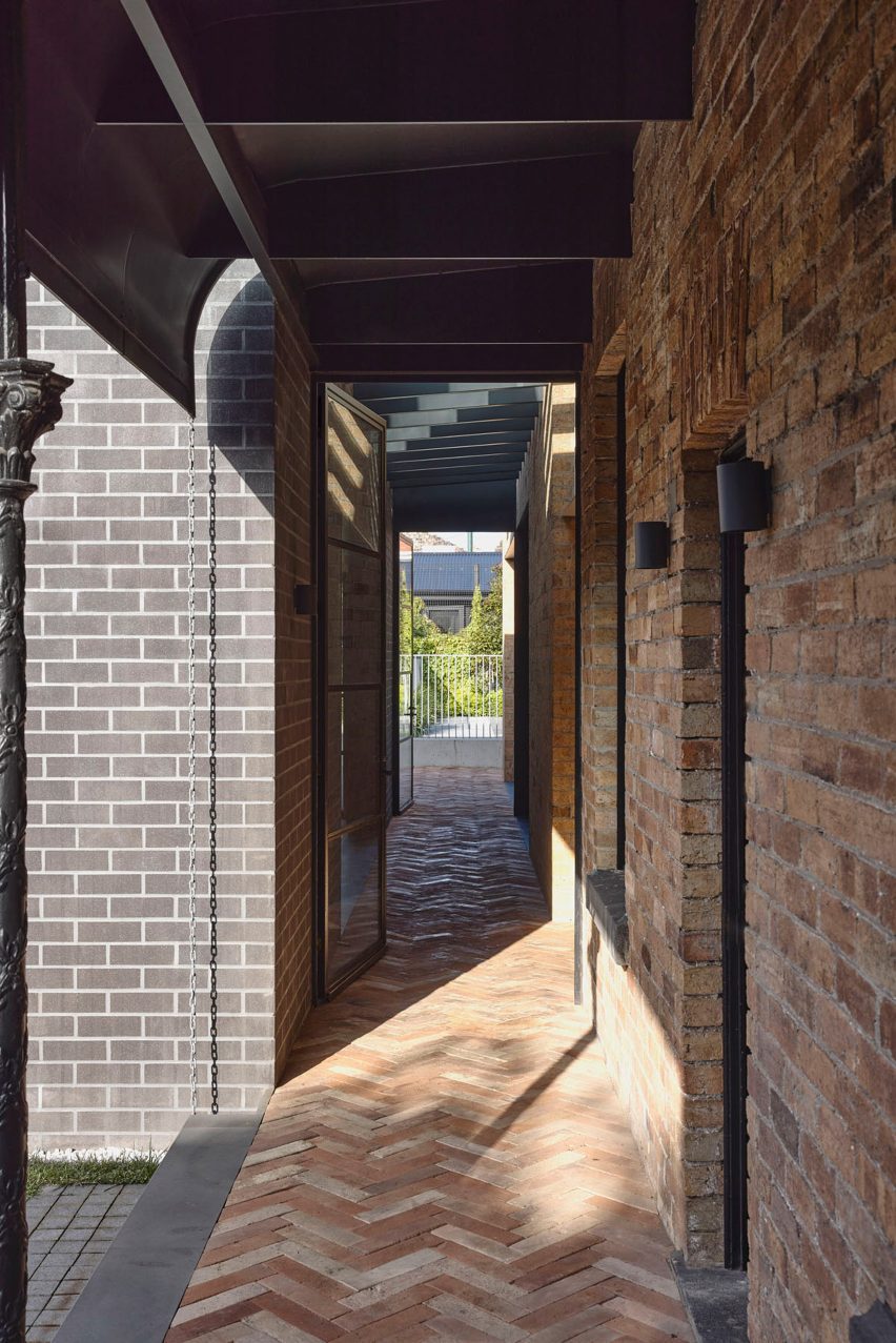 Mygunyah by the Circus by Matt Gibson Architecture + Design
