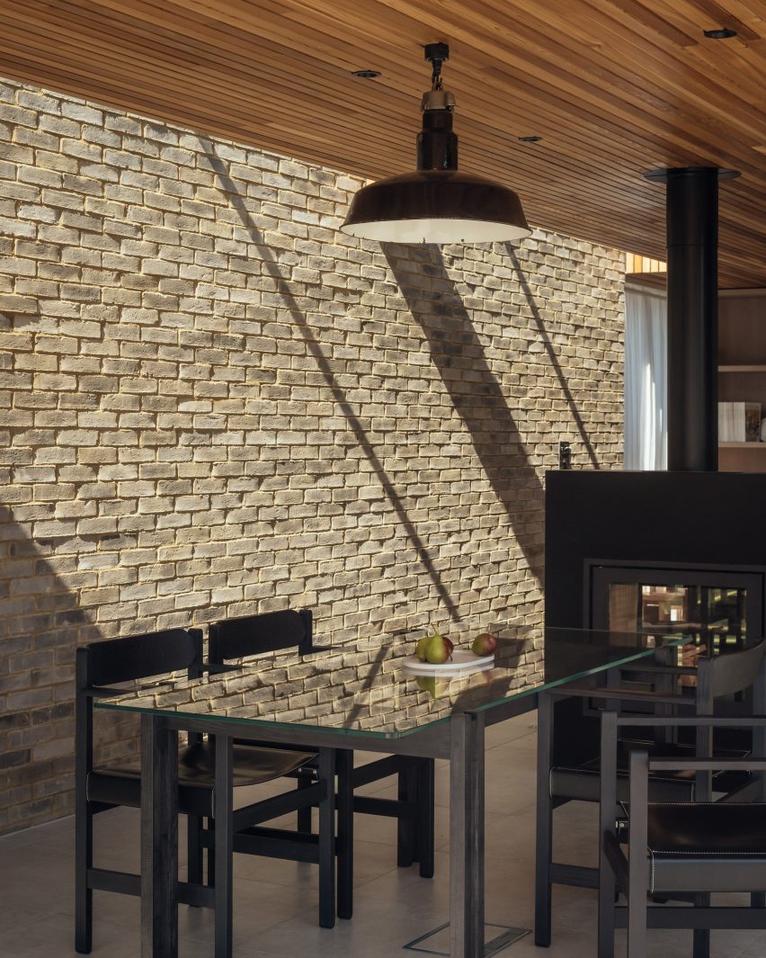 Pavilion Rest by Neil Dusheiko Architects