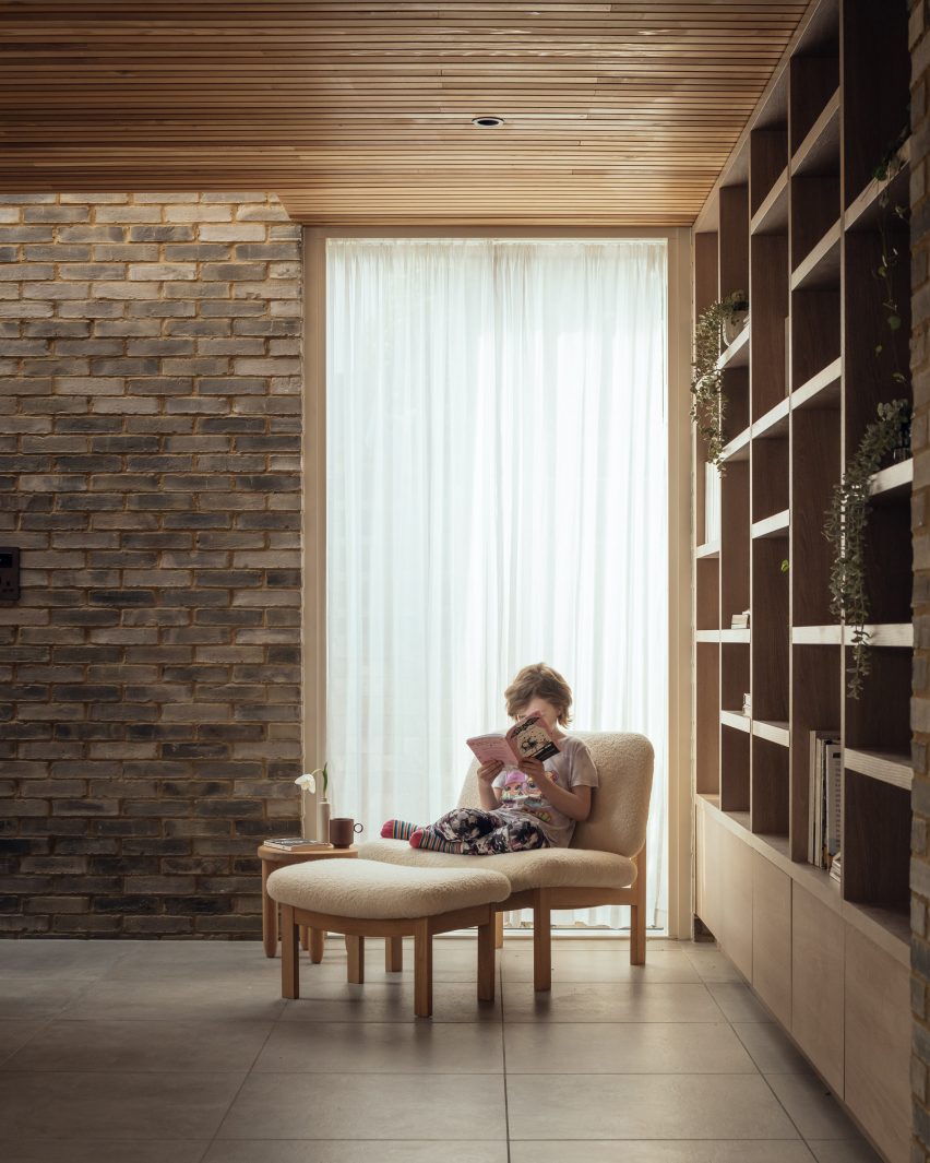 Pavilion Rest by Neil Dusheiko Architects