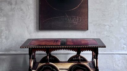 Horsphère Bois (III) by Jean Degottex, 1967 and Console table by Carlo Bugatti, 1902