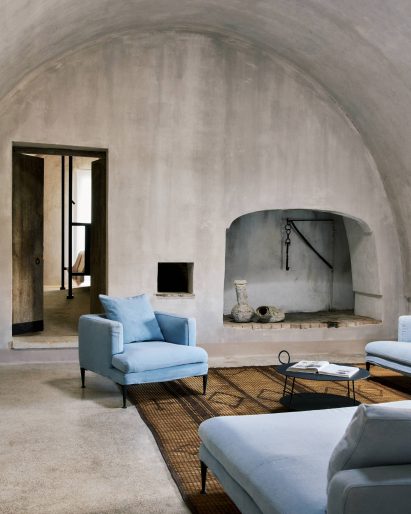 Vaulted room in Puglia hotel