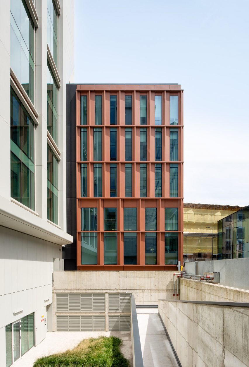 Pirelli 35 office transformation in Milan by Snøhetta and Park
