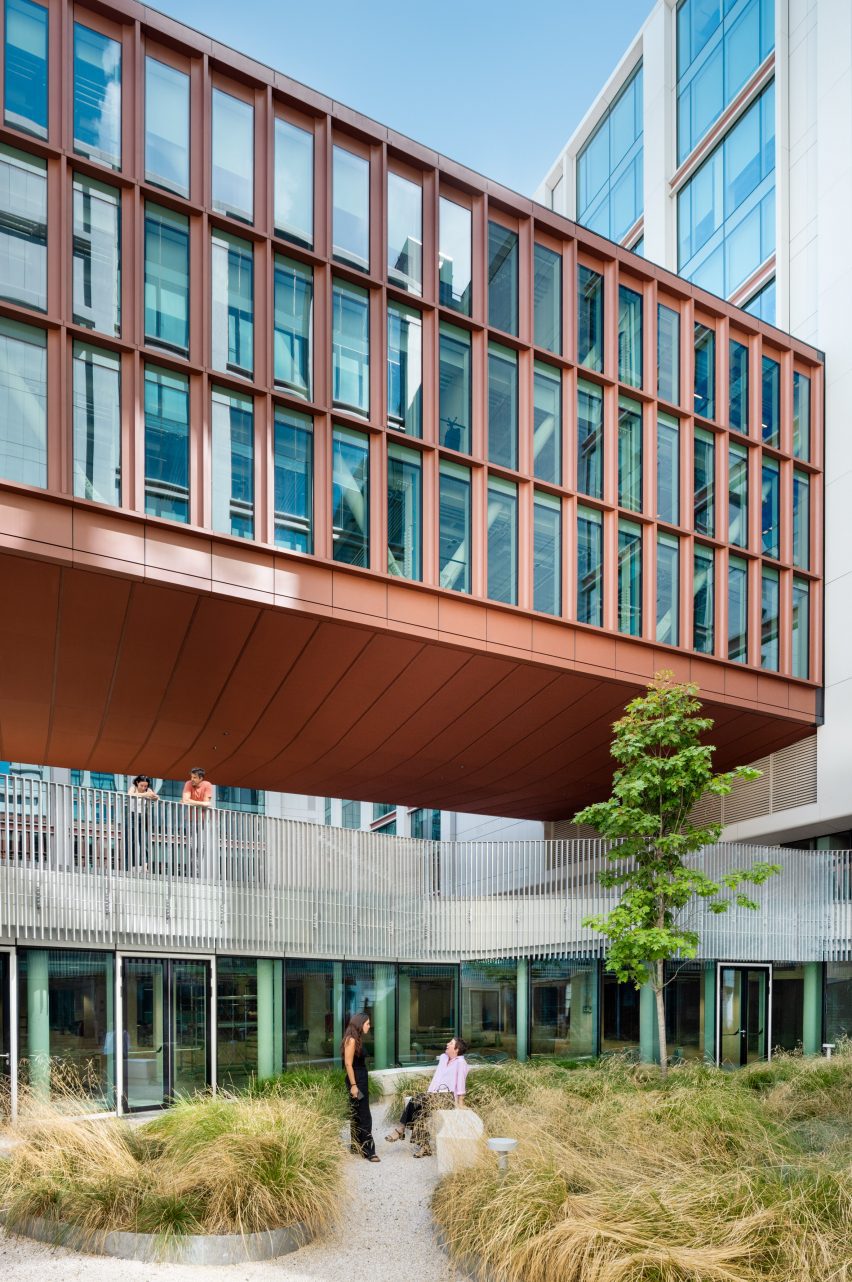 Pirelli 35 office transformation in Milan by Snøhetta and Park