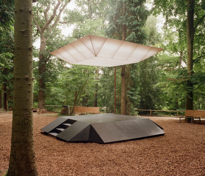 Pulse installation at Houghton Festival by EBBA's Benni Allan