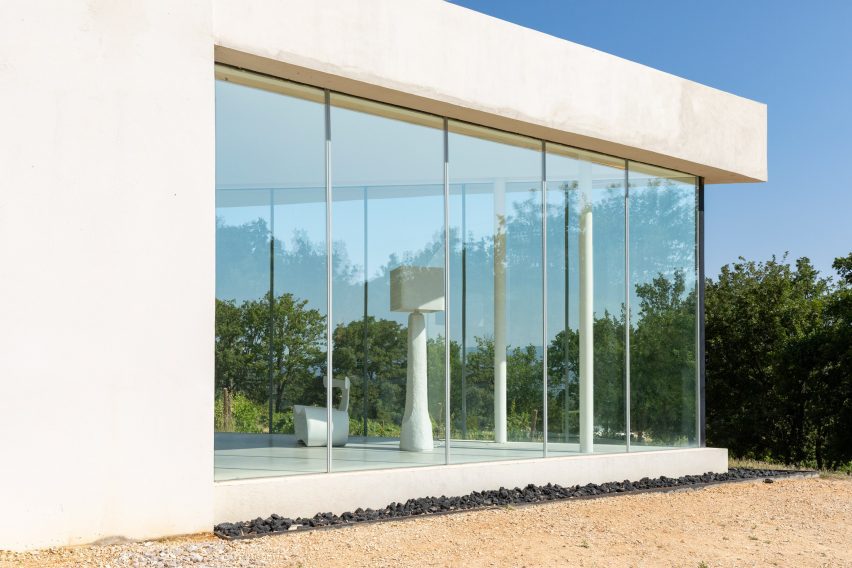 Pure exhibition by Ralph Pucci at Chateau La Coste