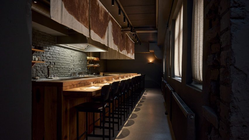 Counter at Shii restaurant in Helsinki by Joanna Laajisto