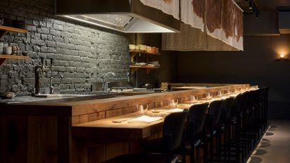 Counter at Shii restaurant in Helsinki by Joanna Laajisto