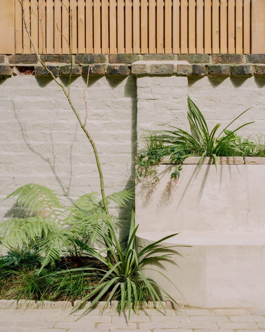 Sobremesa house extension and renovation in London by Studio McW