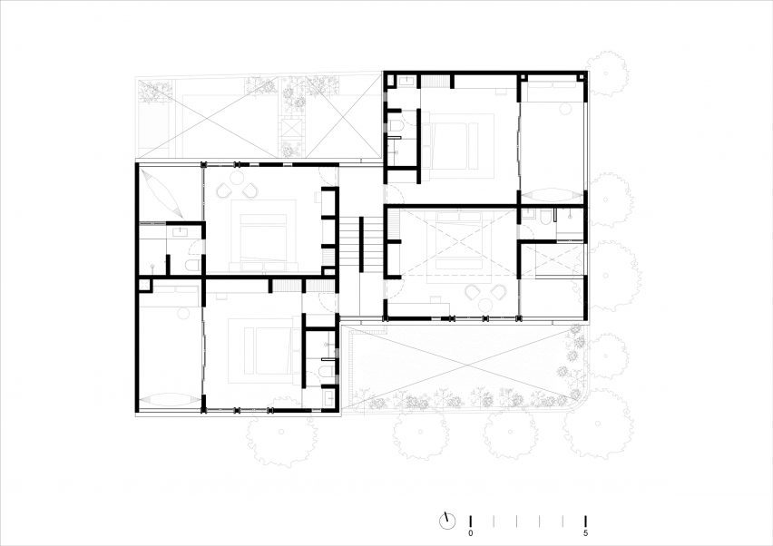 Middle floor plan