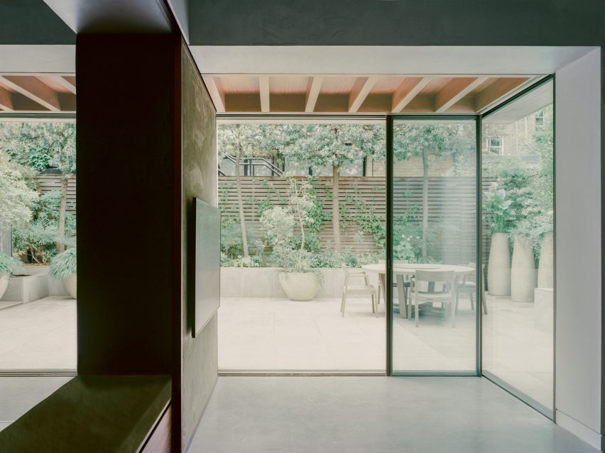 Concrete extension at T house in London by DF_DC