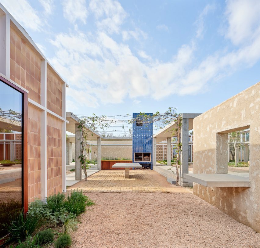 Casa Tres Patis by Twobo Architectura