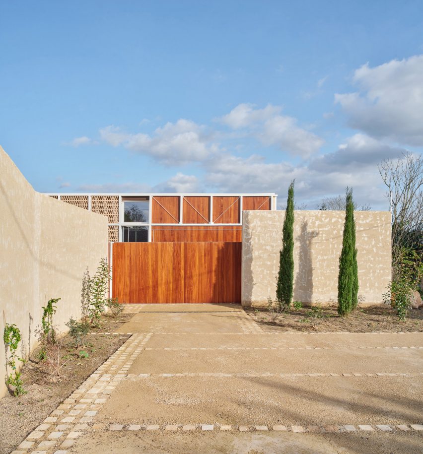 Casa Tres Patis by Twobo Architectura