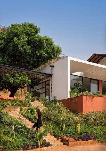 Villa Prakriti in India by UnTag