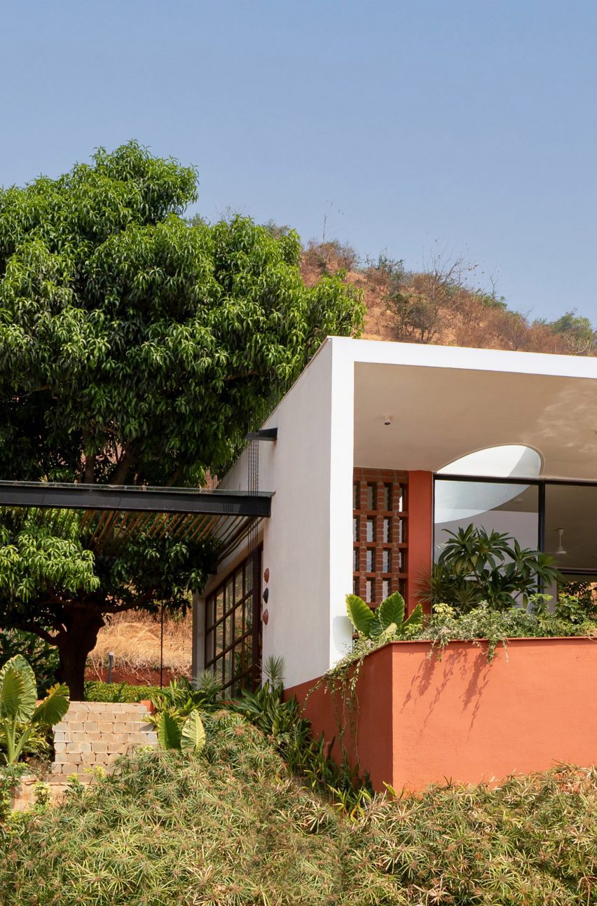 Villa Prakriti in India by UnTag