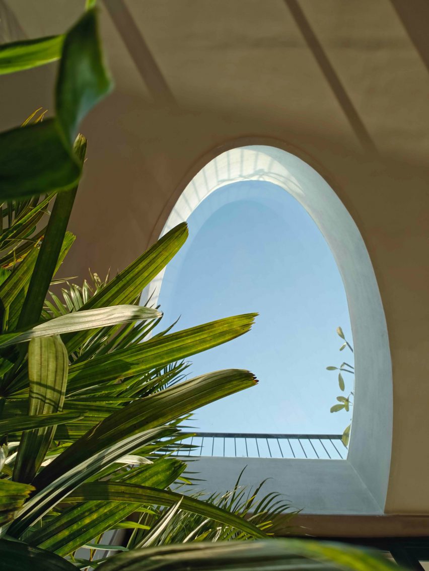 Villa Prakriti in India by UnTag