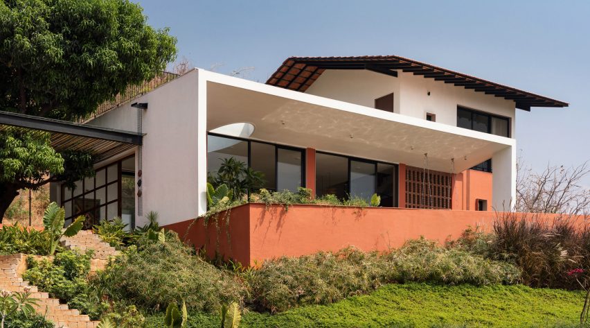 Villa Prakriti in India by UnTag