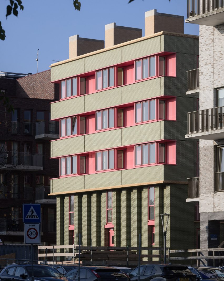 Volante social housing by Monadnock Architects