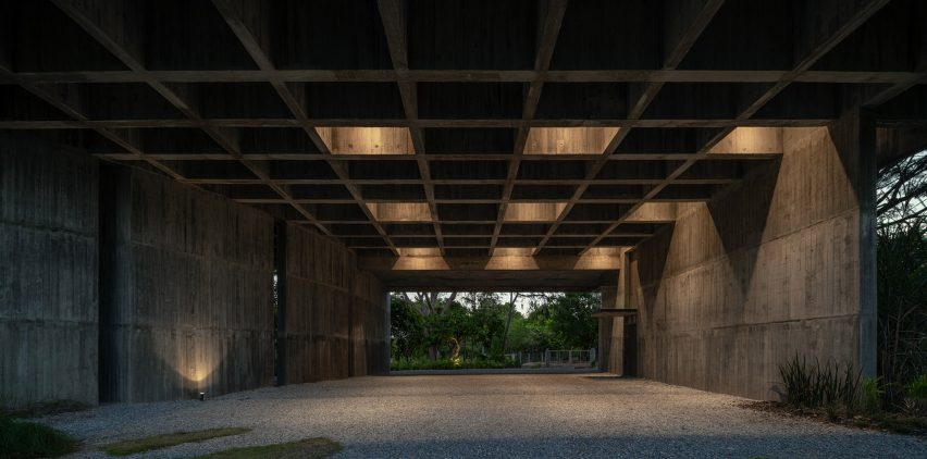 W House II by IDIN Architects