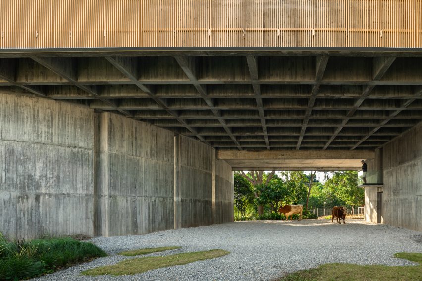 W House II by IDIN Architects