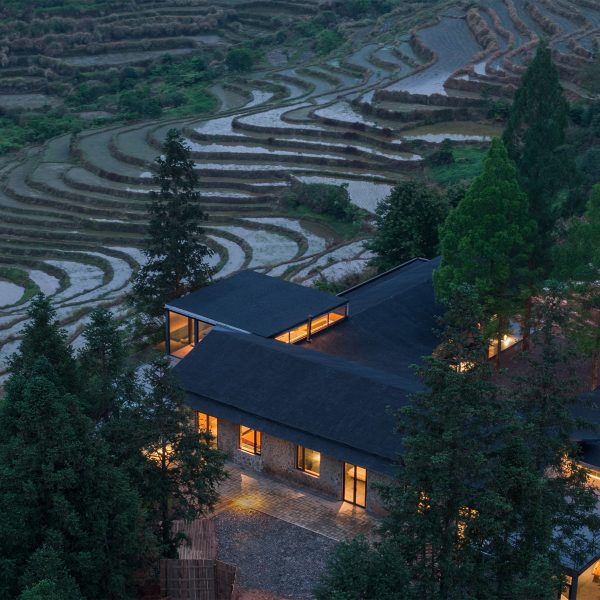 Dialogue with Nature: Commune Store by Atelier Global