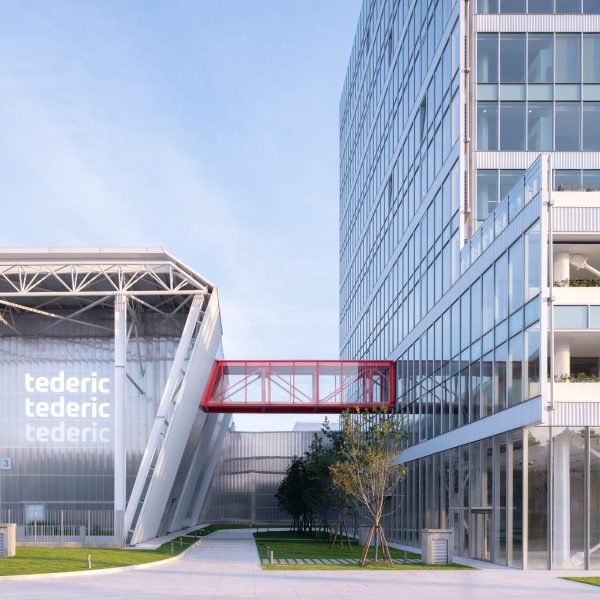 Tederic International Center by Milanesi | Paiusco