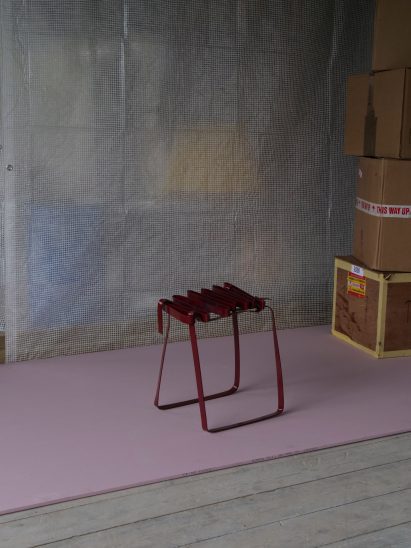 Spindly seat