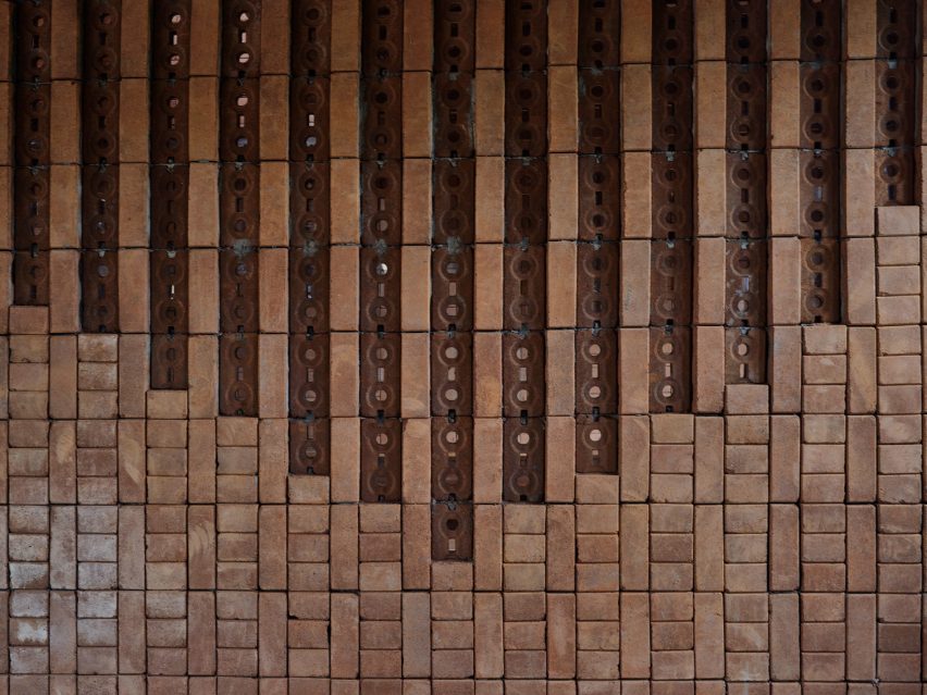 African Flow School in Cameroon by Urbanitree