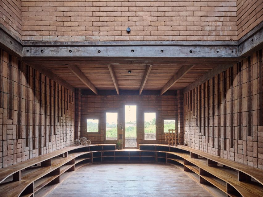 African Flow School in Cameroon by Urbanitree