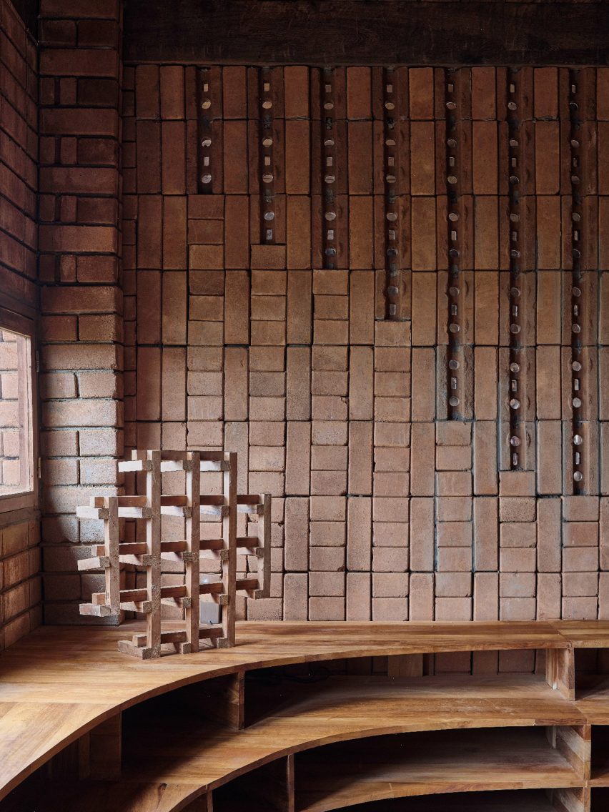 African Flow School in Cameroon by Urbanitree