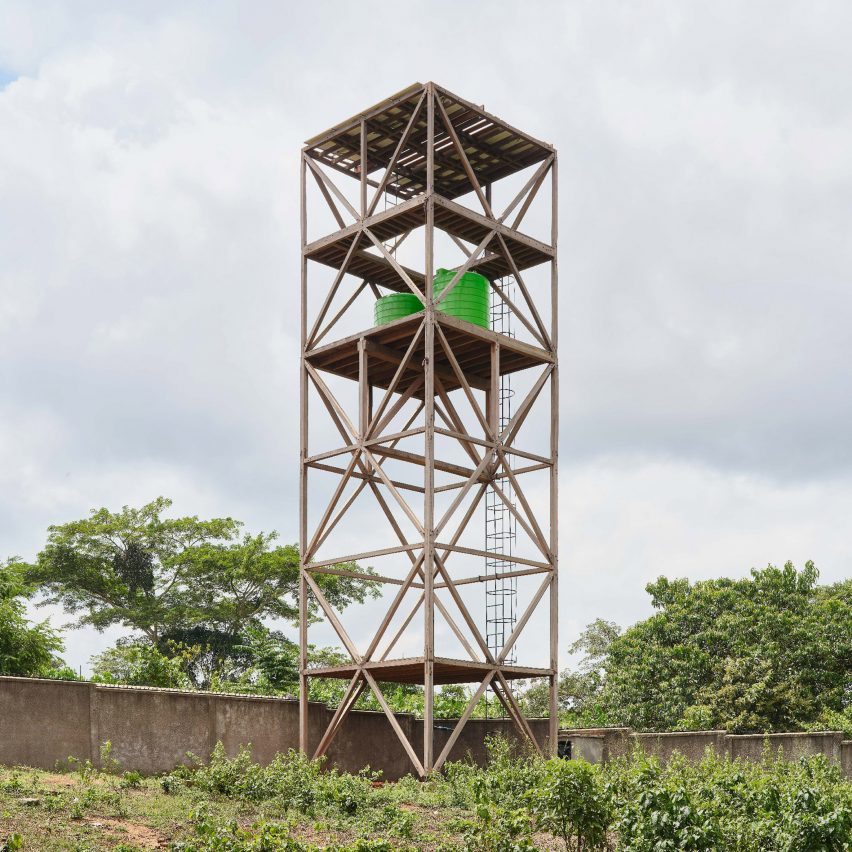 African Flow School in Cameroon by Urbanitree
