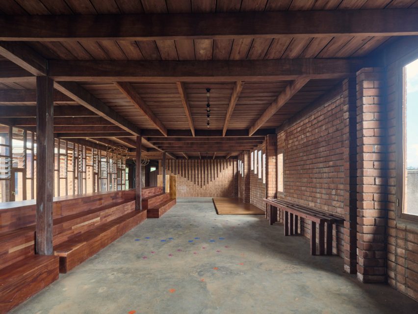 African Flow School in Cameroon by Urbanitree