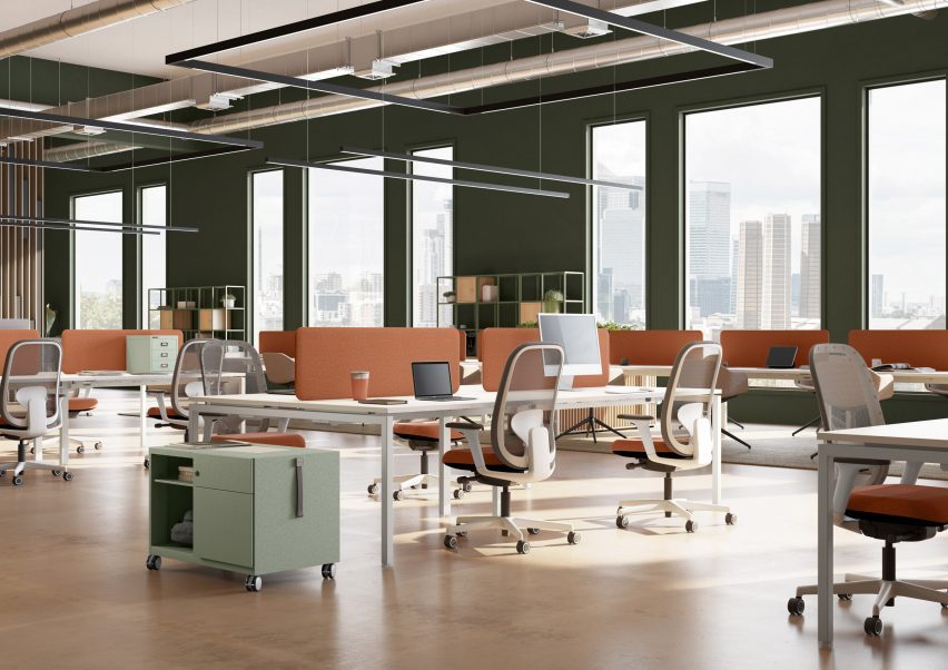 Align desk by Bisley