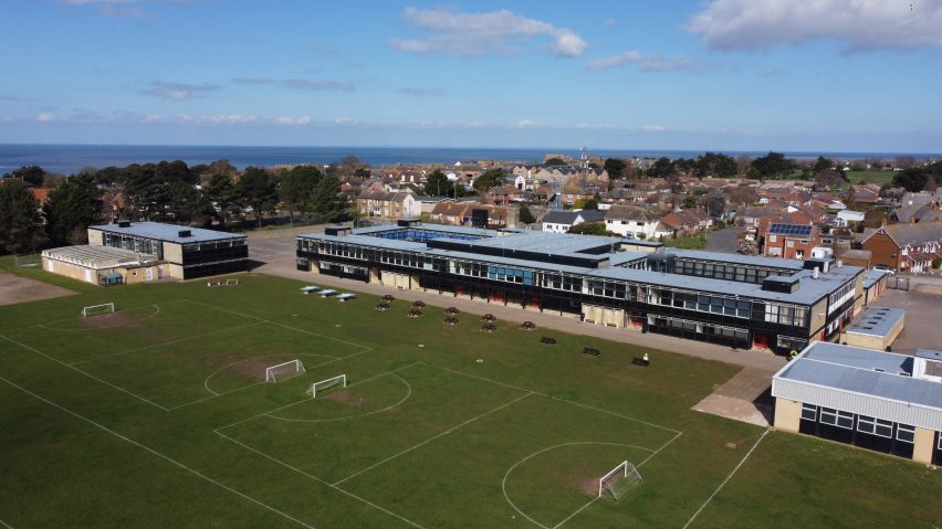 Smithdon High School by Alison and Peter Smithsons