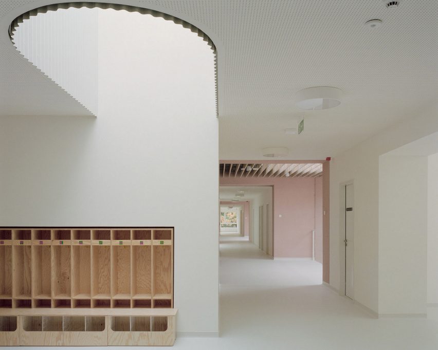 Gyöngyszem Kindergarten by Archikon