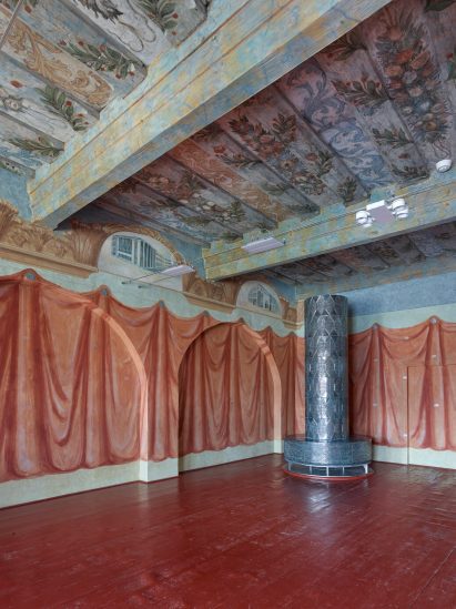 Room with murals inside Silver House in Jihlava, Czech Republic, by Atelier Štěpán 