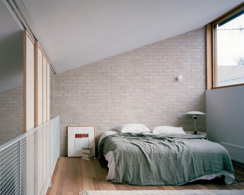 Cottage extension in Australia by Lovell Burton