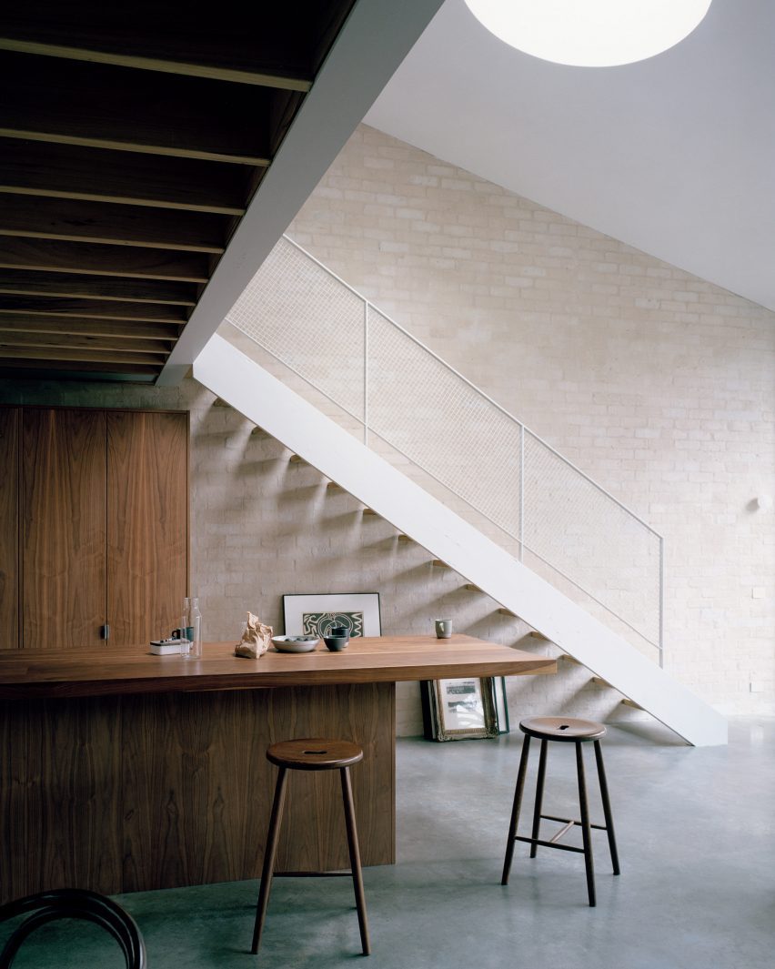 Cottage extension in Australia by Lovell Burton