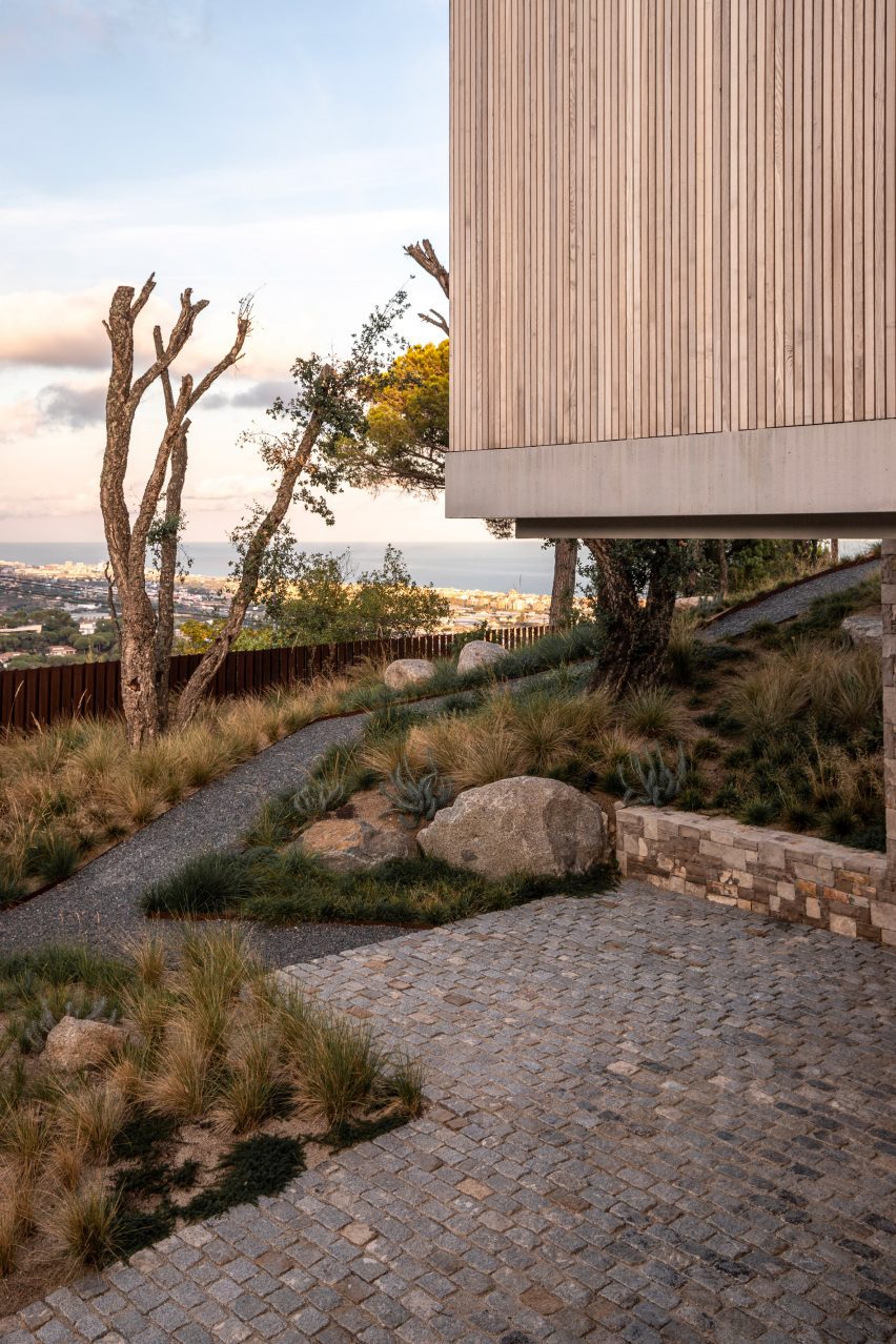 Barcelona House by Ström Architects