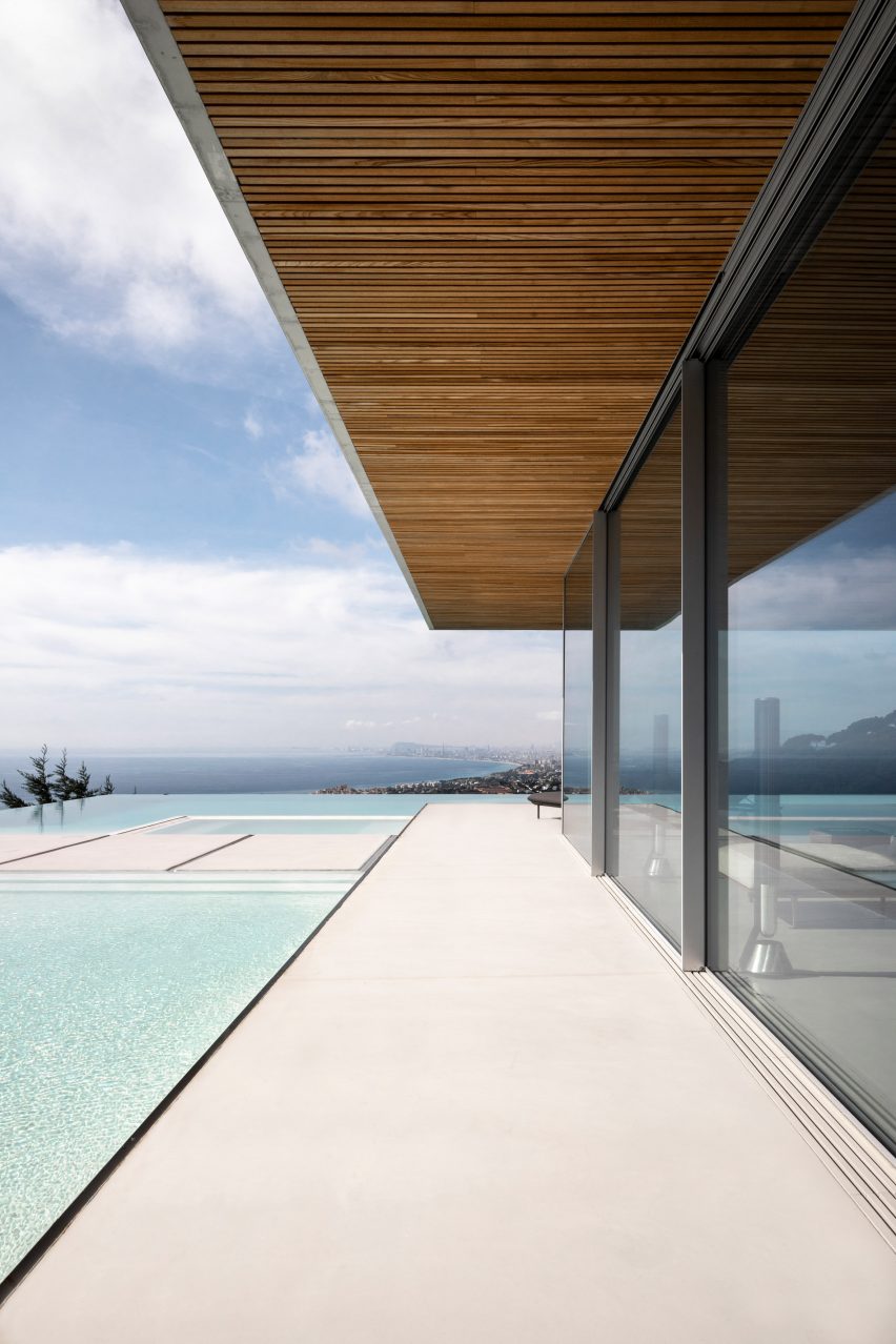 Barcelona House by Ström Architects