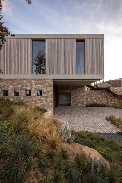 Barcelona House by Ström Architects in Spain