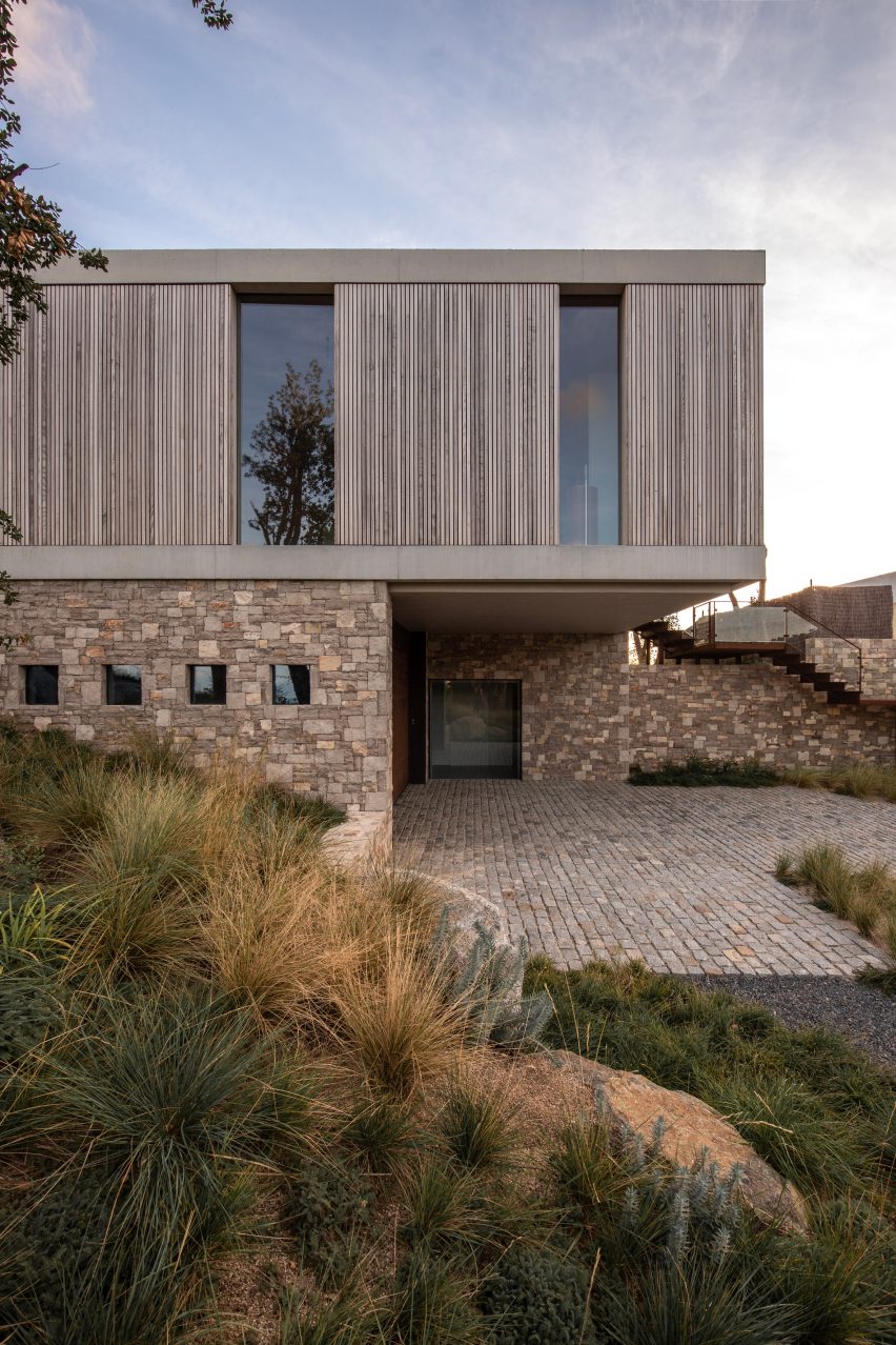 Barcelona House by Ström Architects in Spain