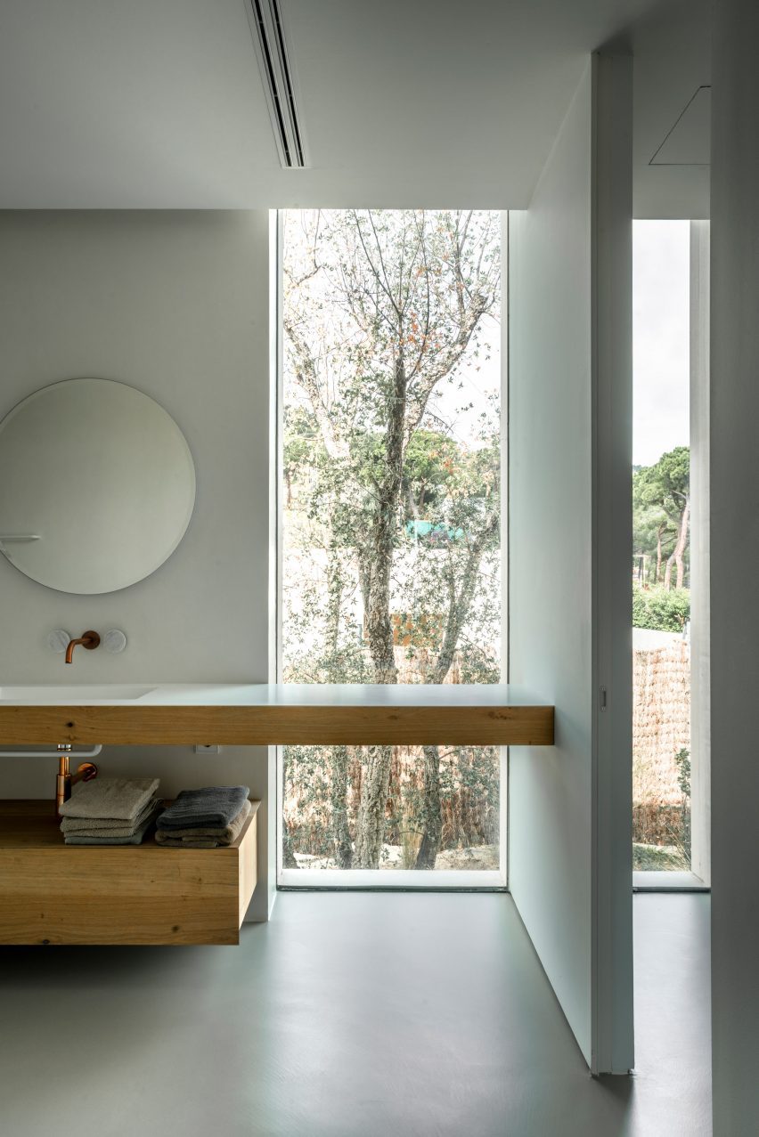 Barcelona House by Ström Architects