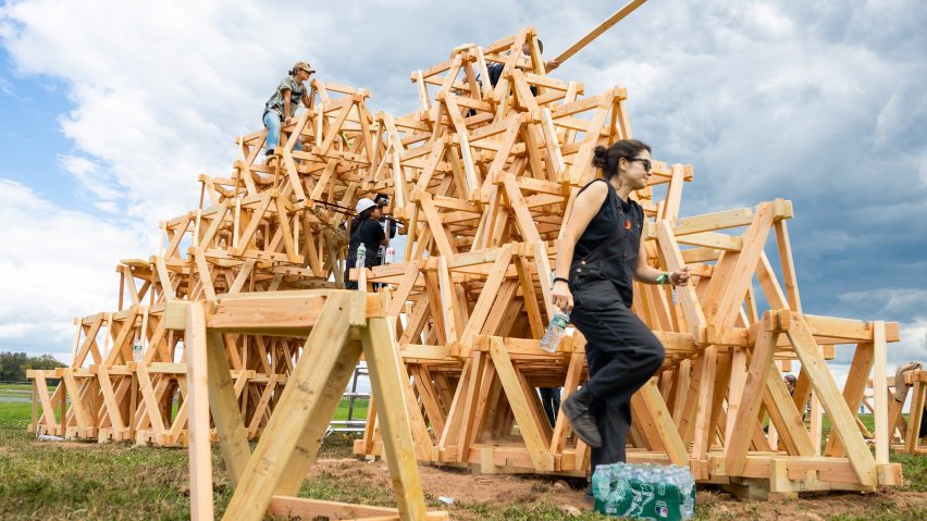 BuildFest 2: Peace Rises installation