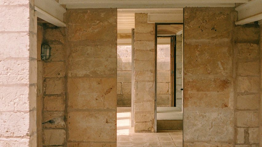 Interior of Jørn Utzon's Can Lis photographed by Alex Dormon