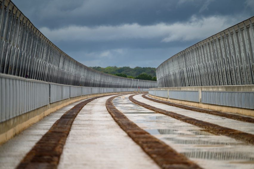 HS2's Colne Valley bridge