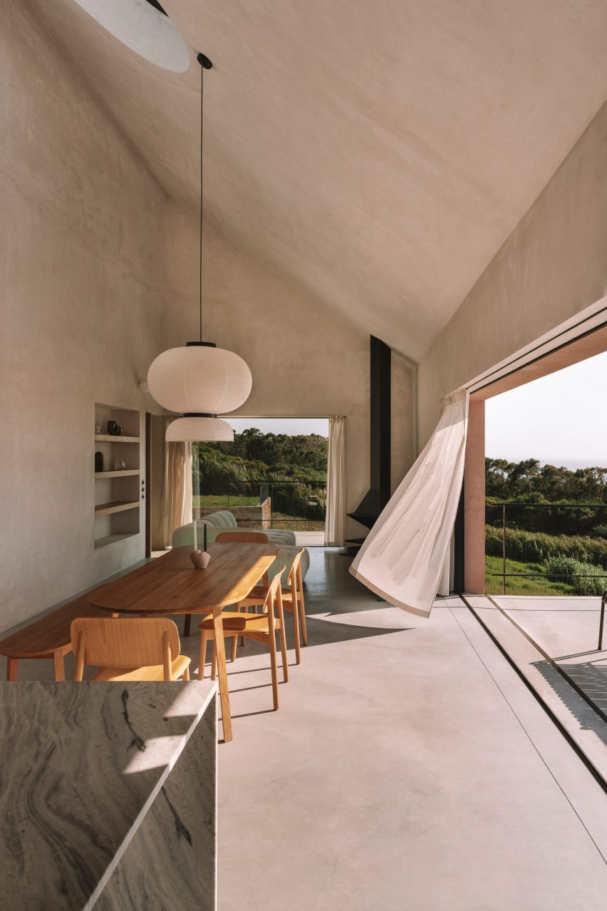 Casa Plaj by Extrastudio