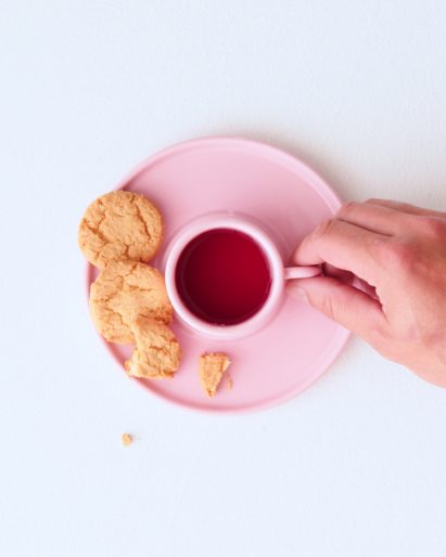 Porcelain cup and saucer set