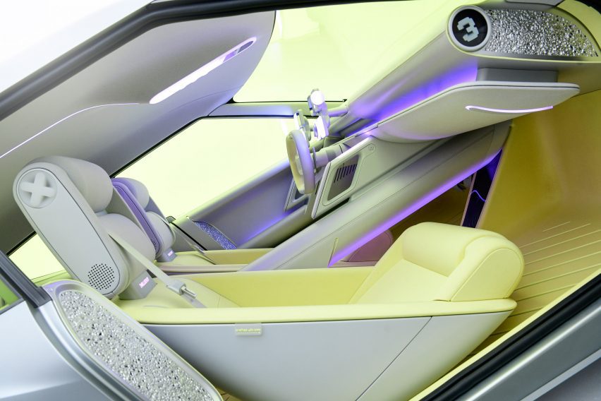 Hyundai Ioniq Concept Three interior