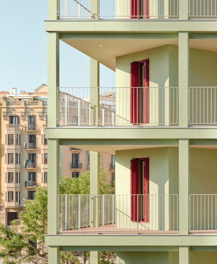 La Comunidad Habitacional in Barcelona by Cierto Estudio